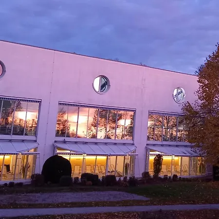 Wellness Mit Bademantelgang Zur Therme Appartamento *